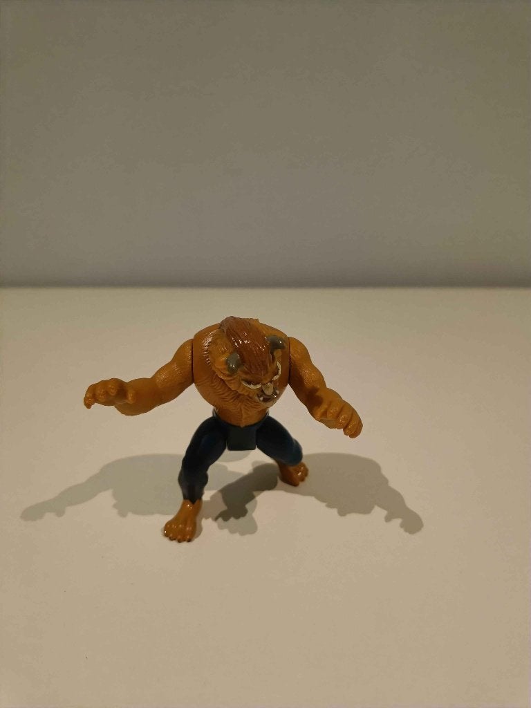 Disney McDonalds 1992 Beest uit belle en het beest figuur, Ophalen of Verzenden, Zo goed als nieuw