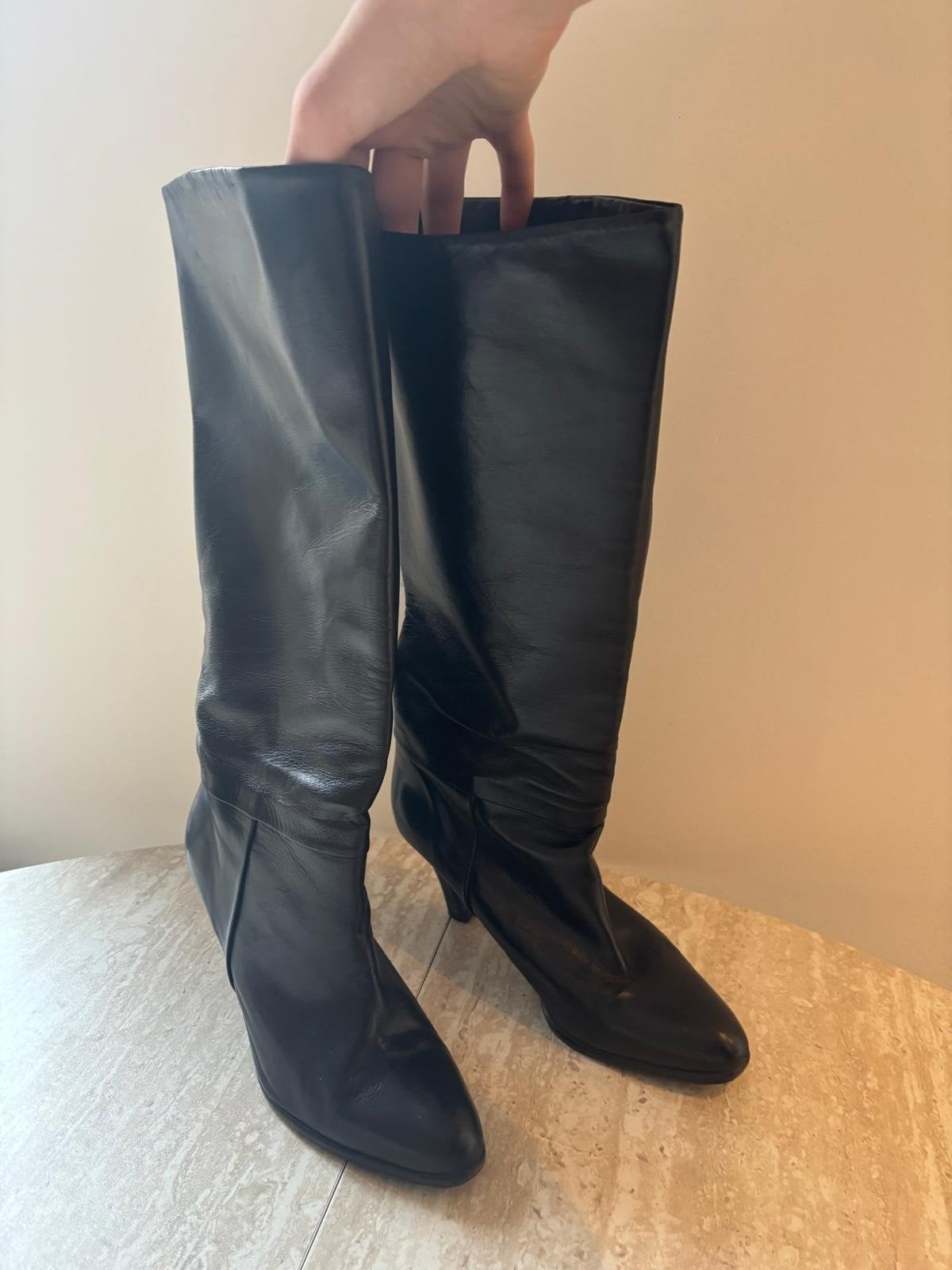 Bottes hautes en cuir noir ZARA-taille 37, Vêtements | Femmes, Zara, Comme neuf, Enlèvement, Bottes hautes