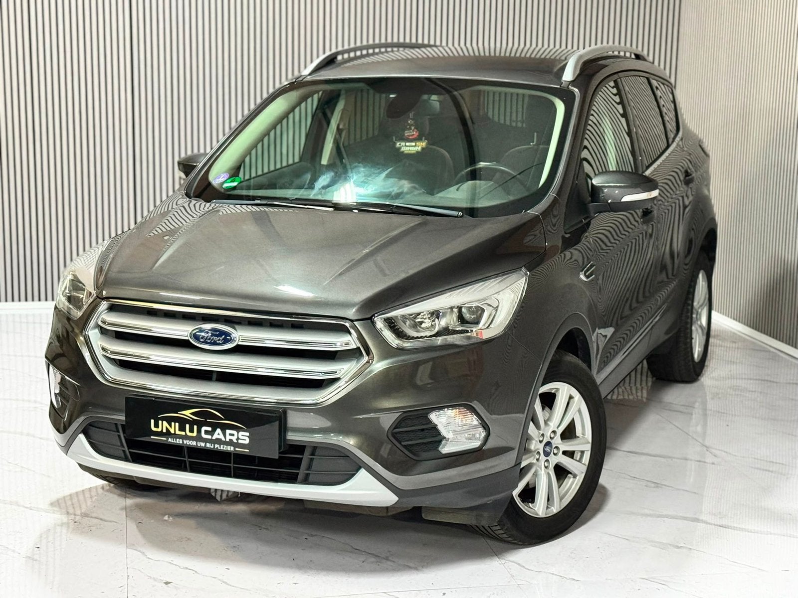 FORD KUGA 1.5 BENZINE 2018 TOPSTAAT, Auto's, Voorwielaandrijving, Stof, 1498 cc, Euro 6