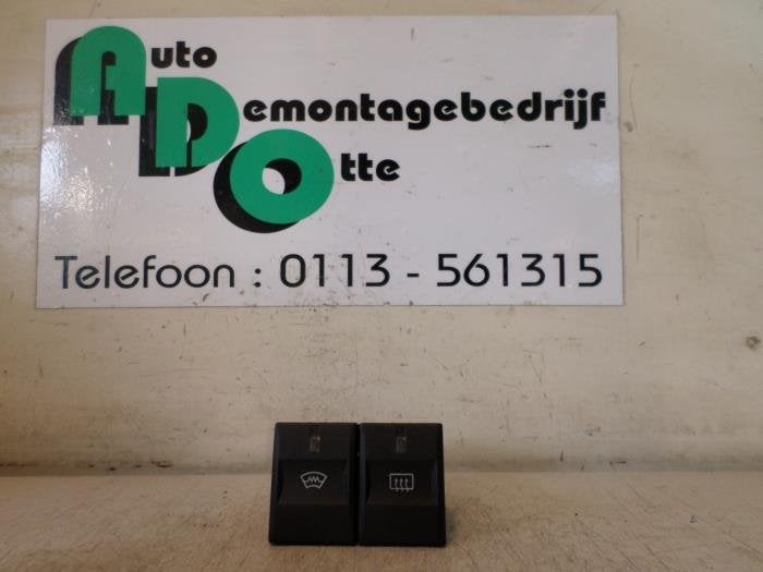 Verwarmingsschakelaar Achterruit van een Ford Mondeo (Mondeo, Gebruikt, -, -, Ophalen of Verzenden