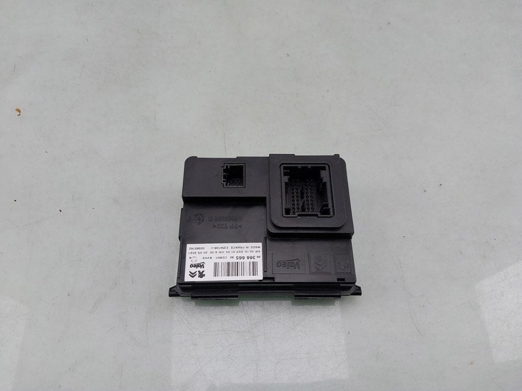 ORDINATEUR GESTION TEMPERATURE Opel Vivaro (01-2019/03-2024), Utilisé, Opel