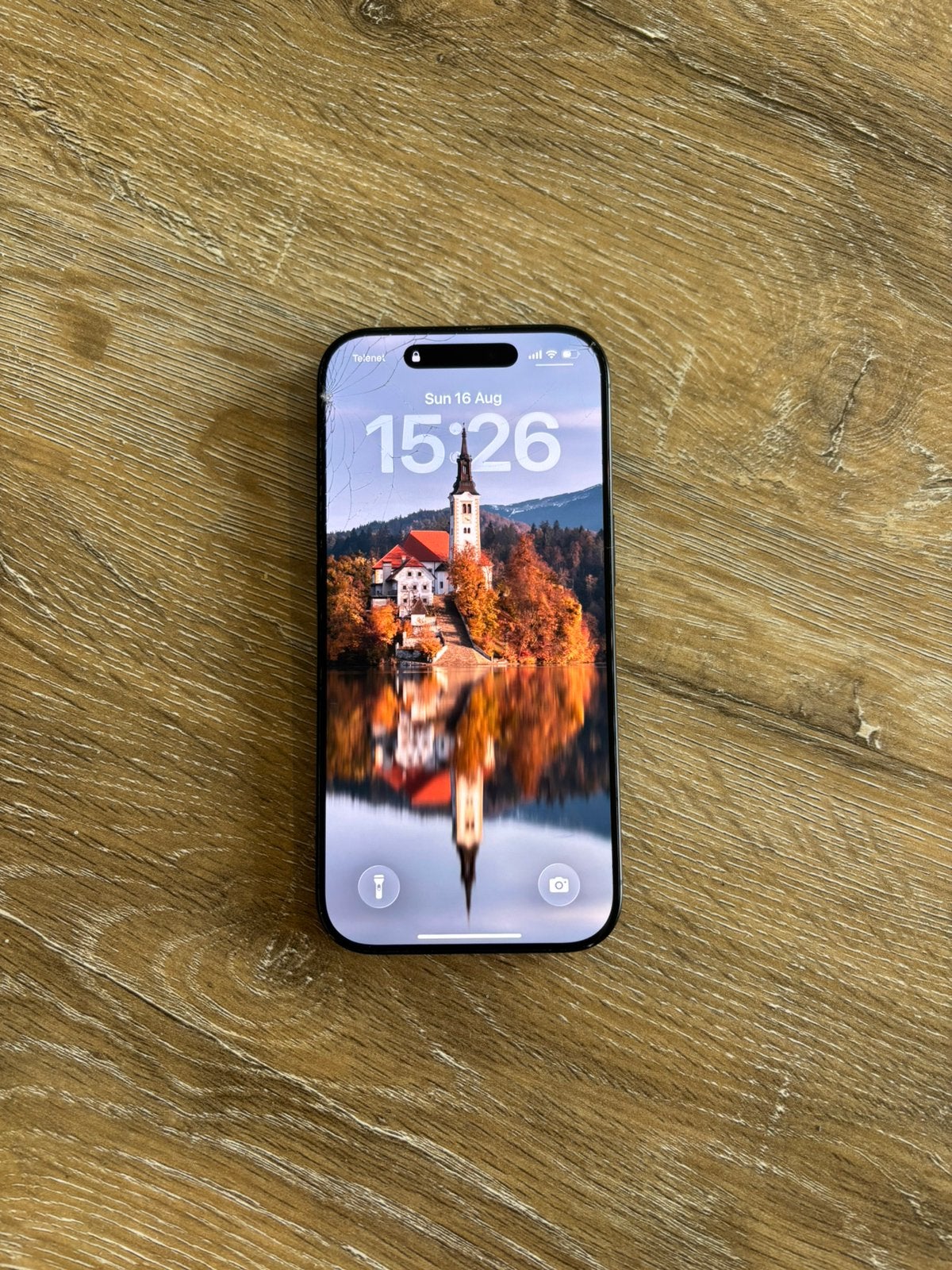 Iphone 16 pro 256gb (gebarsten scherm), Telecommunicatie, Mobiele telefoons | Apple iPhone, Zwart, 88 %, Zo goed als nieuw, Zonder simlock
