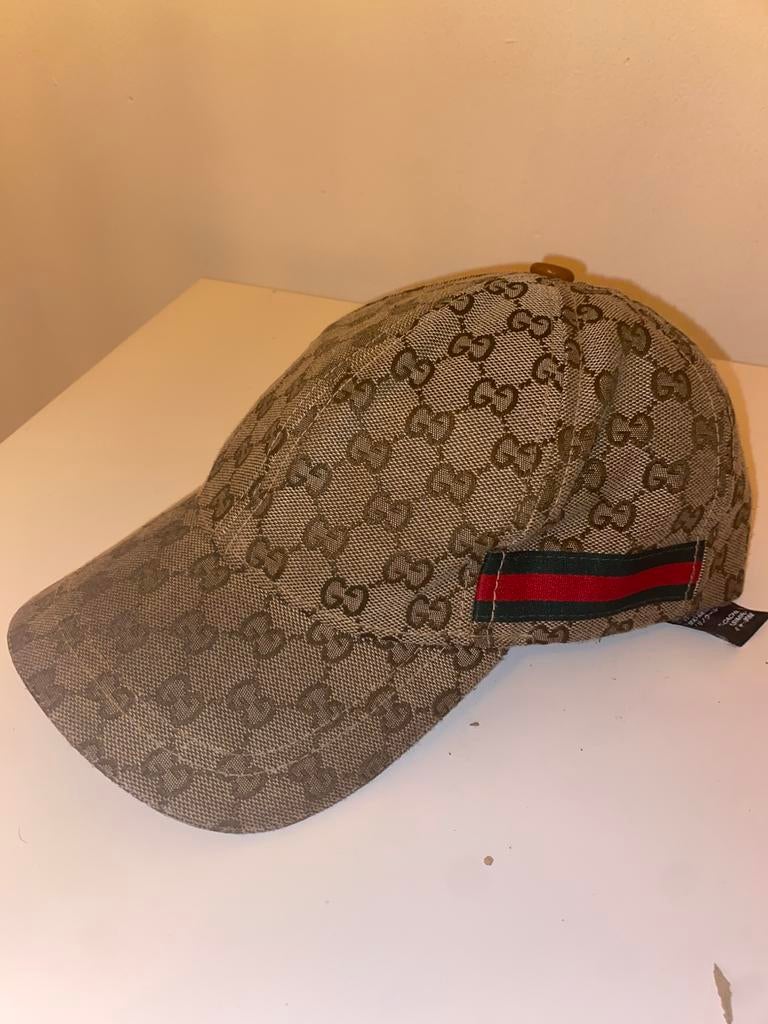 Gucci pet, Enlèvement ou Envoi, Porté, 60 cm (XL, 7½ pouces) ou plus, Casquette