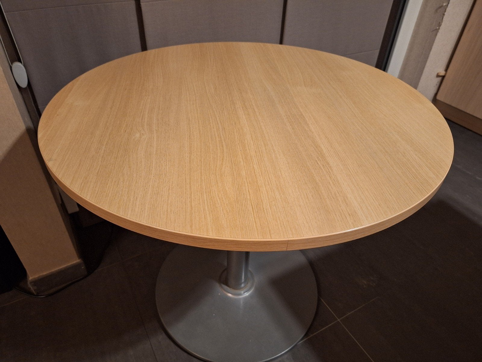 Ronde keukentafel zeer goede staat, Enlèvement, Quatre personnes, Rond