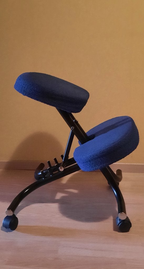 Ergonomische kniestoel / bureaustoel, Ophalen, Blauw, Zo goed als nieuw, Bureaustoel