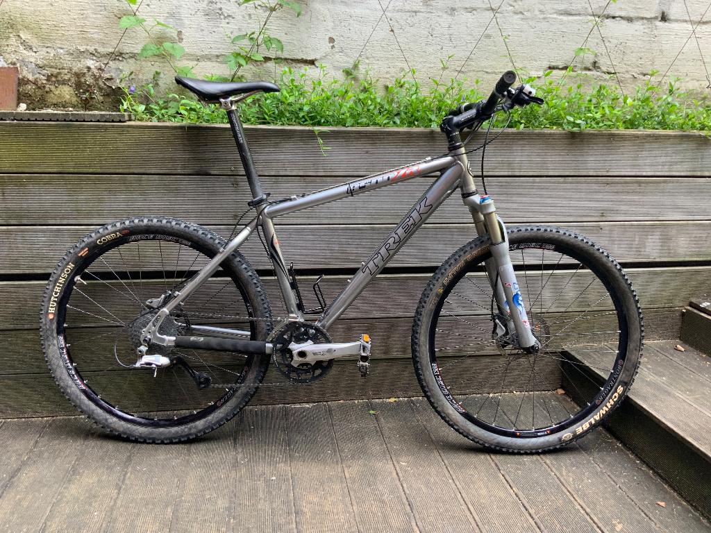 vélo VTT Trek 8500, Vélos & Vélomoteurs, 45 à 49 cm, Enlèvement, Utilisé, Frein à disque