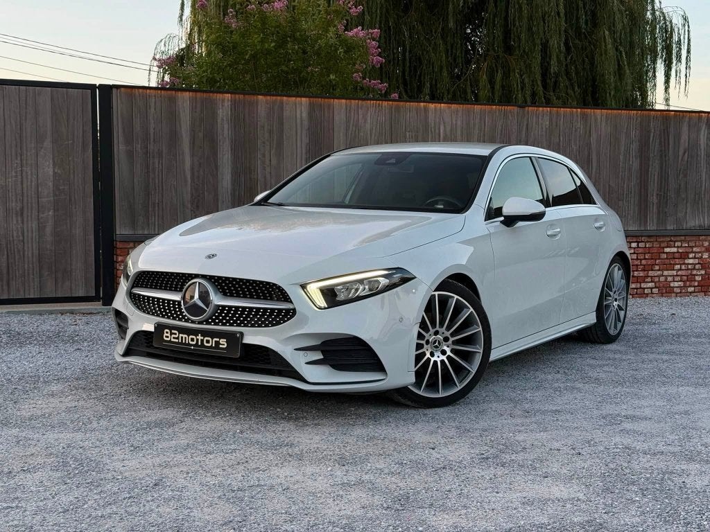 mercedes a180d/amg/led/carplay/camera/sportzetels/automaat, Auto's, Mercedes-Benz, 4 cilinders, 1445 kg, Wit, Bedrijf