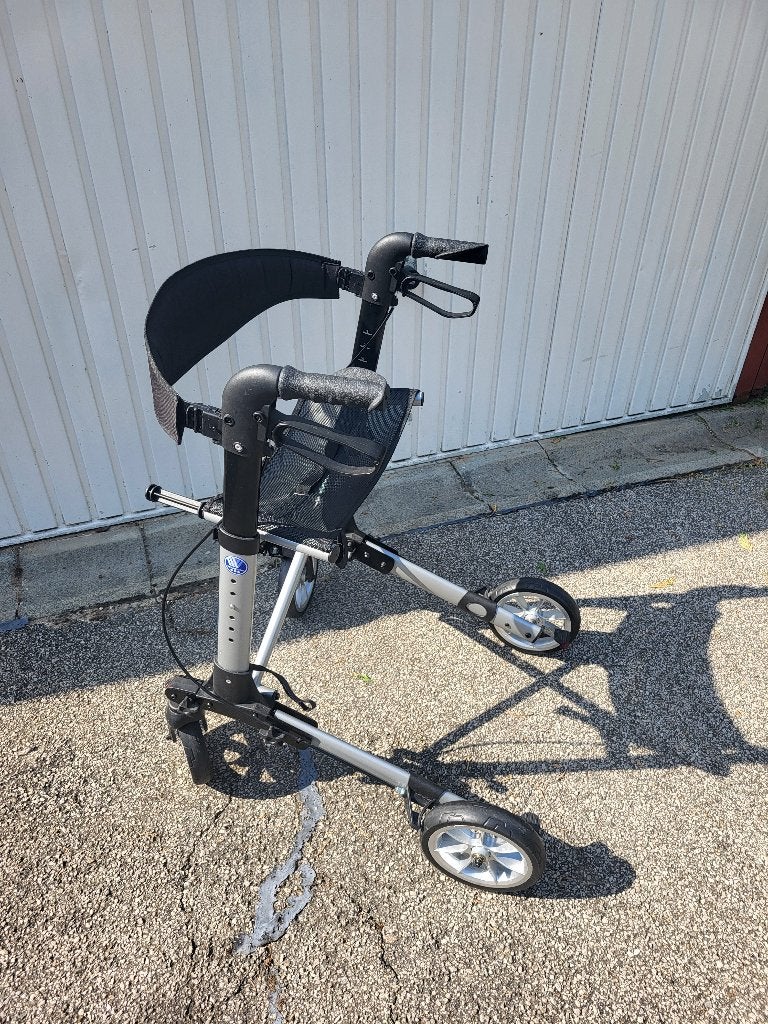 Nieuwe Medische Rollator Vermeiren Quadri Light, Ophalen, Lichtgewicht, Nieuw