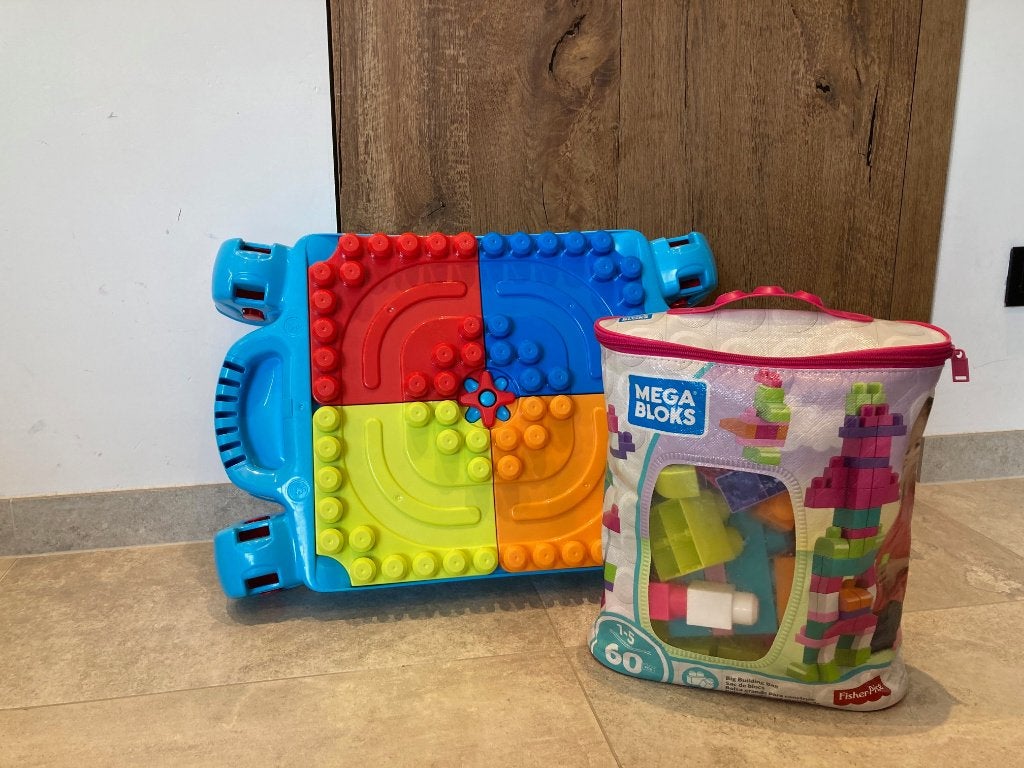 Mega Bloks Speeltafel MET extra blokken, Kinderen en Baby's, Ophalen, Gebruikt, Megabloks