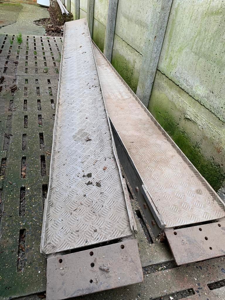 Alu oprijrampen, Ophalen, Zo goed als nieuw