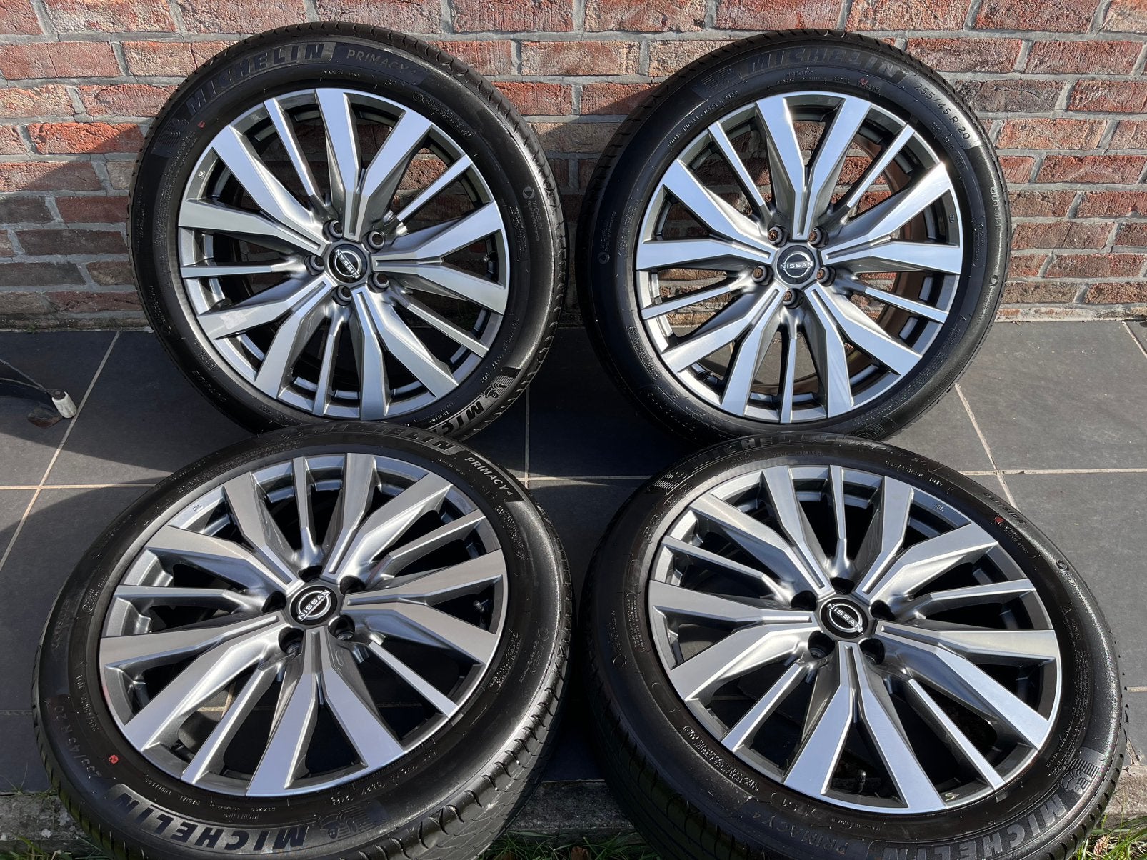 Jantes Nissan X-Trail E4force Power 20’ pneus Michelin, Autos : Pièces & Accessoires, Pneus & Jantes, Neuf, Pneus et Jantes, 255 mm