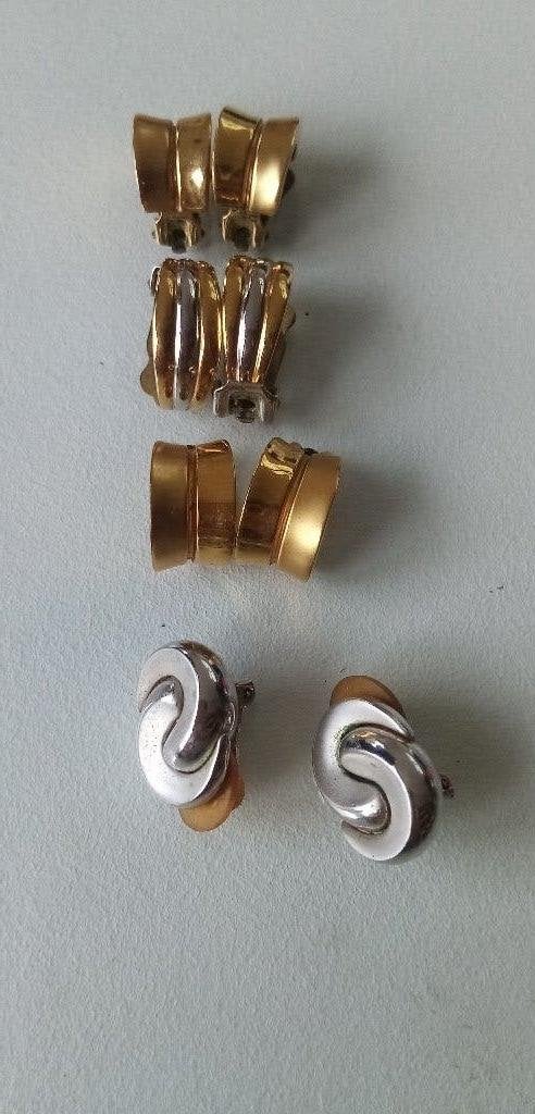 Lot 4 paires boucles oreille clips dorée/argentée '80s-Impec, Enlèvement, Comme neuf, Autres couleurs, Autres matériaux