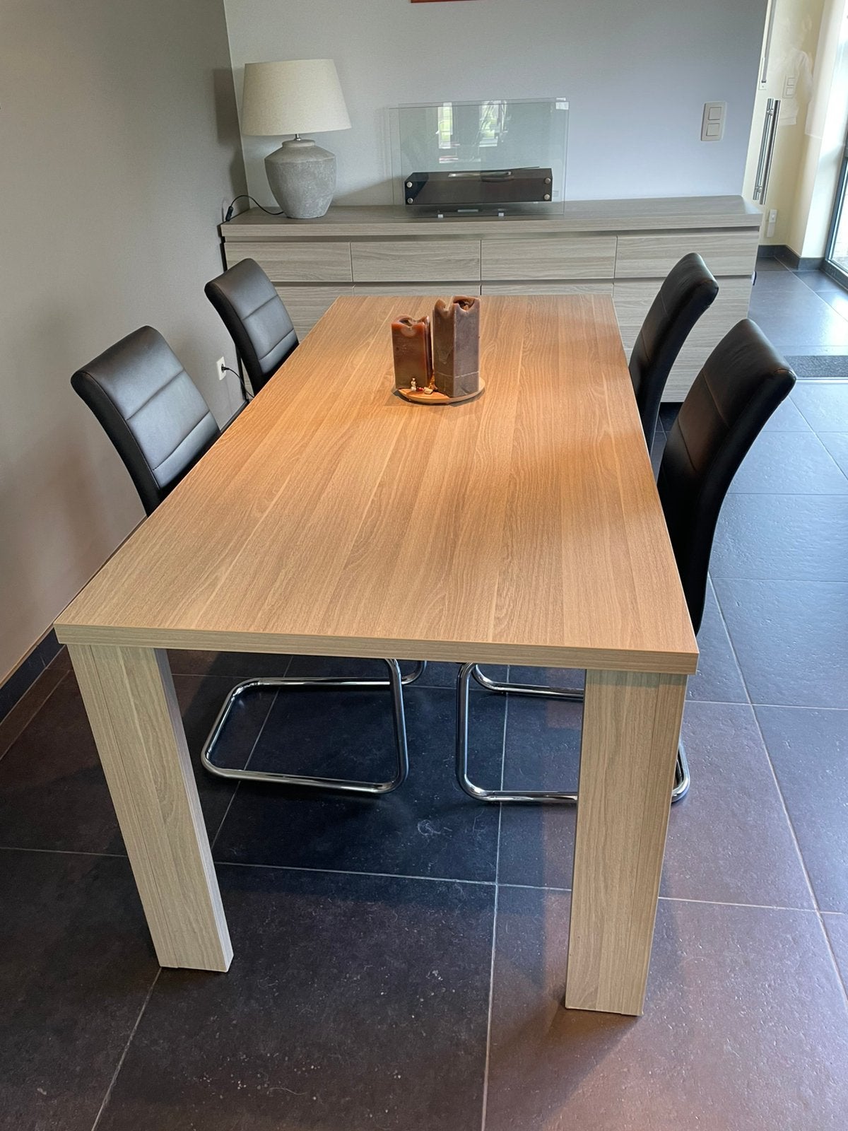 Eettafel, Ophalen