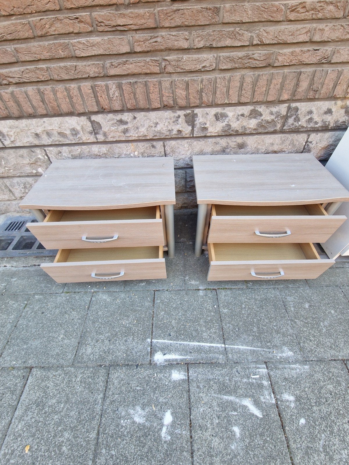 table de nuit
