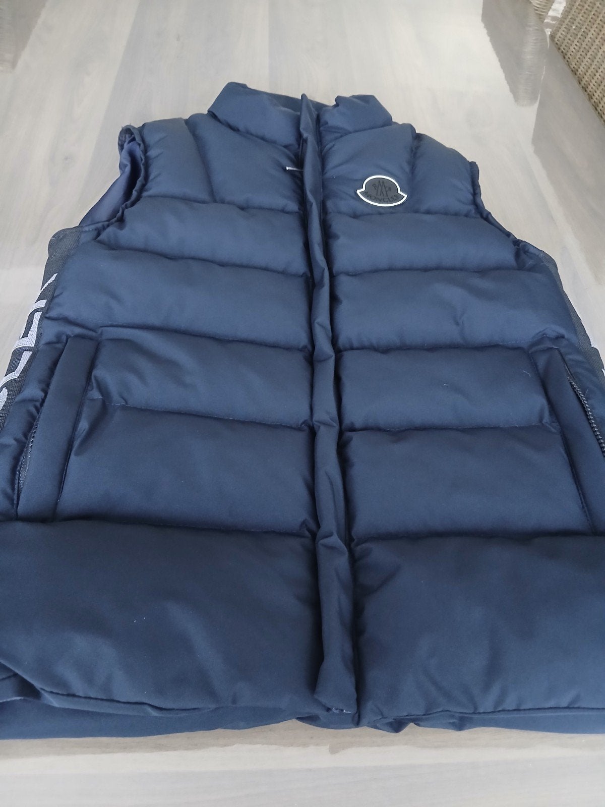 Nieuwe Bodywarmer voor Jongens maat is Smal, Enlèvement