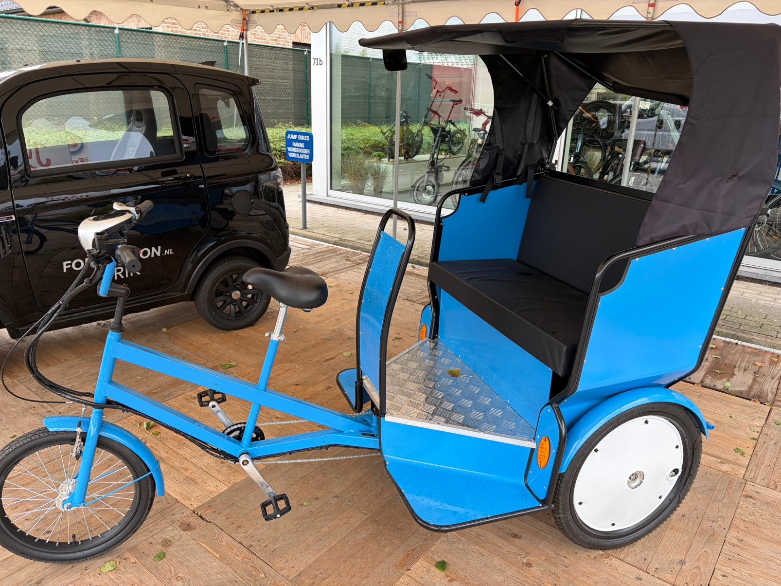 Riksha (fietstaxi ) electrich aangedreven, Enlèvement, Comme neuf