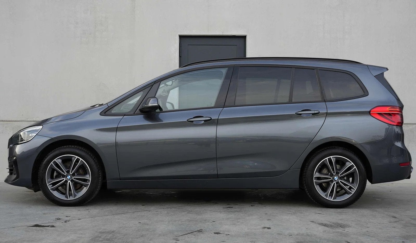 BMW 2 Serie 216 Sport Line | 7 zitplaatsen | Panoramadak | H, Auto's, 90 kW, 122 pk, Gebruikt, https://public.car-pass.be/vhr/888e9403-bfb0-4d4e-8162-f0f4b79d91f7