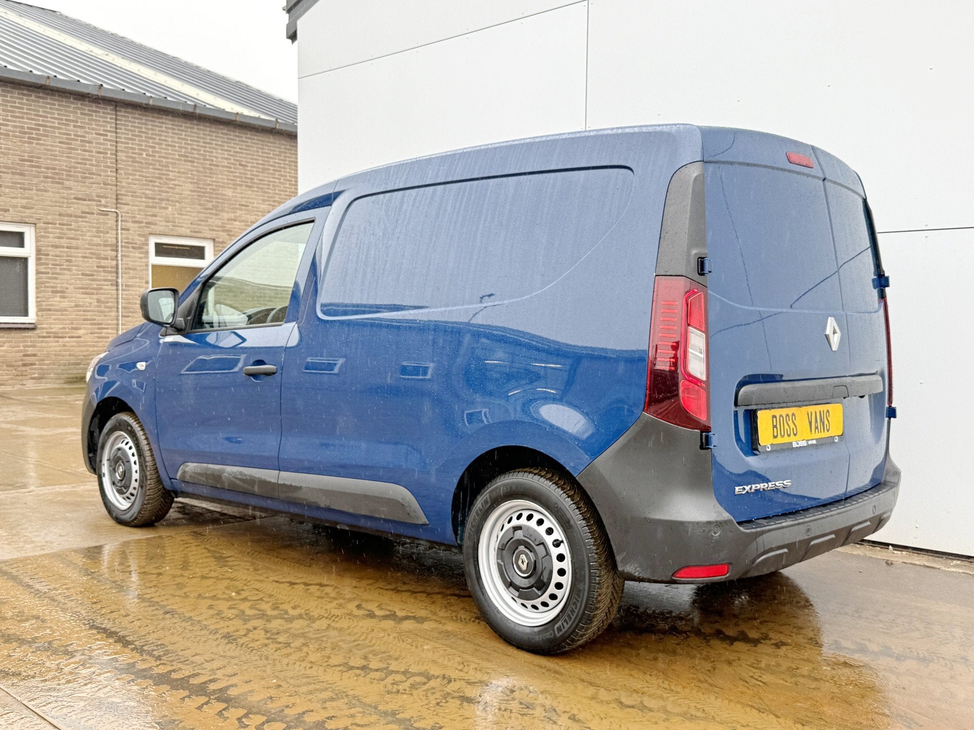 Renault Kangoo 1.3 TCe 100 Comfort *Benzine* L1 Airco Cruise, Voorwielaandrijving, Stof, Gebruikt, Zwart