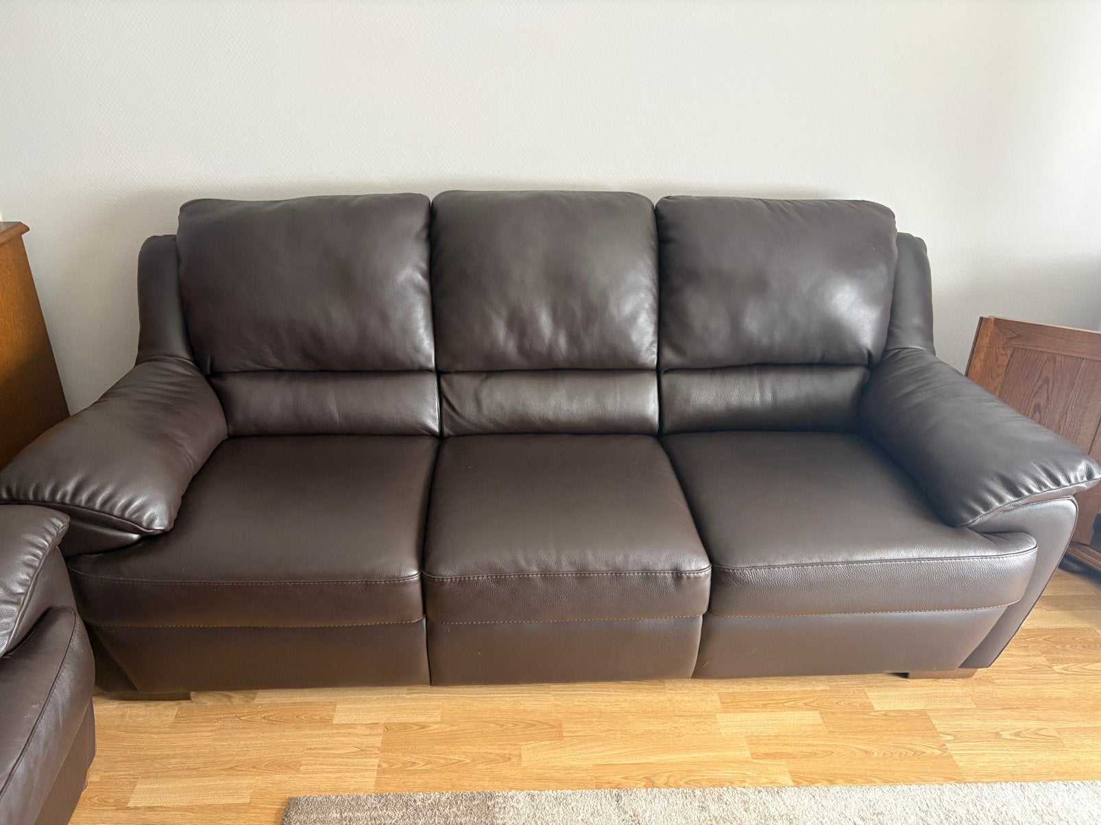 Mooie lederen salon (tweezit + driezit) Natuzzi, Ophalen, Zo goed als nieuw