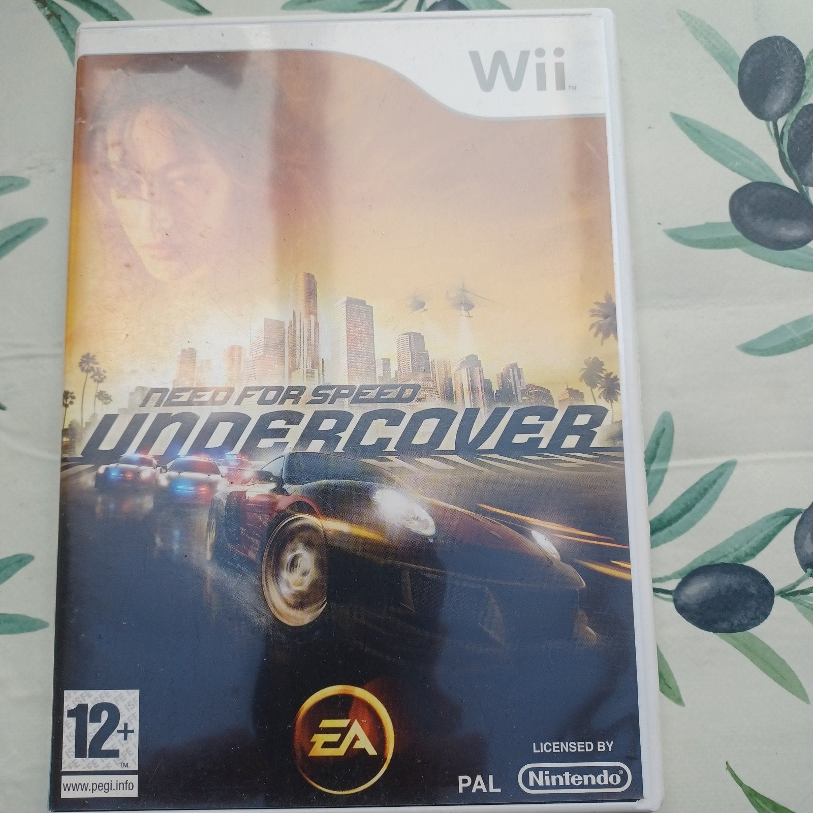 Need for Speed, Undercover  Wii, Ophalen, Racen en Vliegen, Vanaf 12 jaar