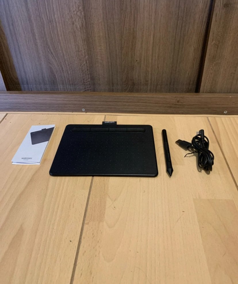 Wacom intuos tekentablet, Informatique & Logiciels, Tablettes graphiques, Enlèvement ou Envoi, Multi-touch, Comme neuf, Filaire