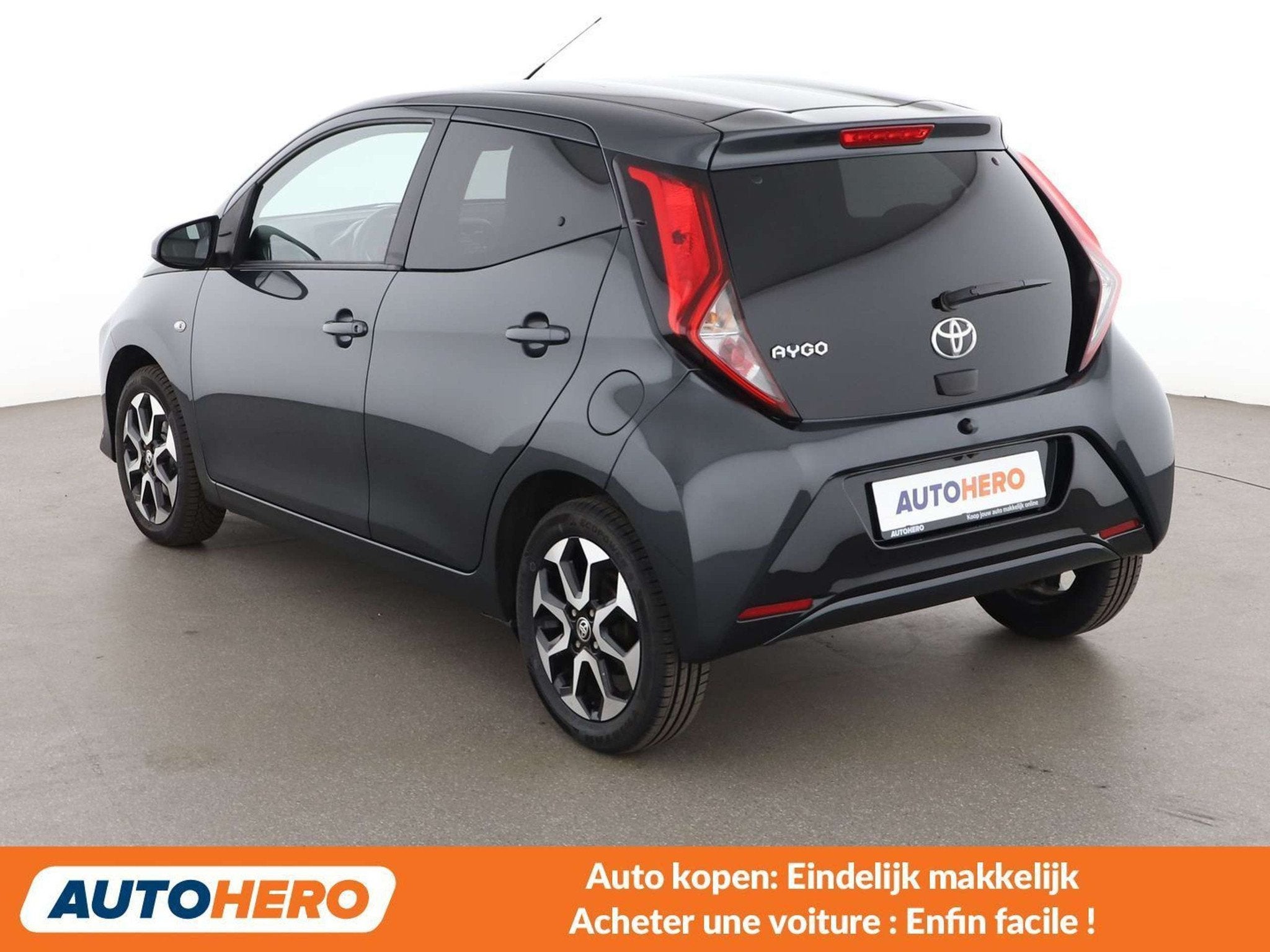 Toyota Aygo 1.0 VVT-i X-Play (bj 2021, automaat), Auto's, 4 zetels, Stof, Gebruikt, 5 deurs