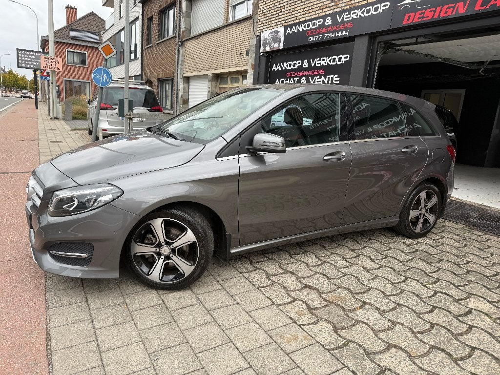 Mercedes B 180 Essence GPS Phare Xenon Semi cuir Cruise Clim, Autos, Cuir, Argent ou Gris, Achat, Entreprise