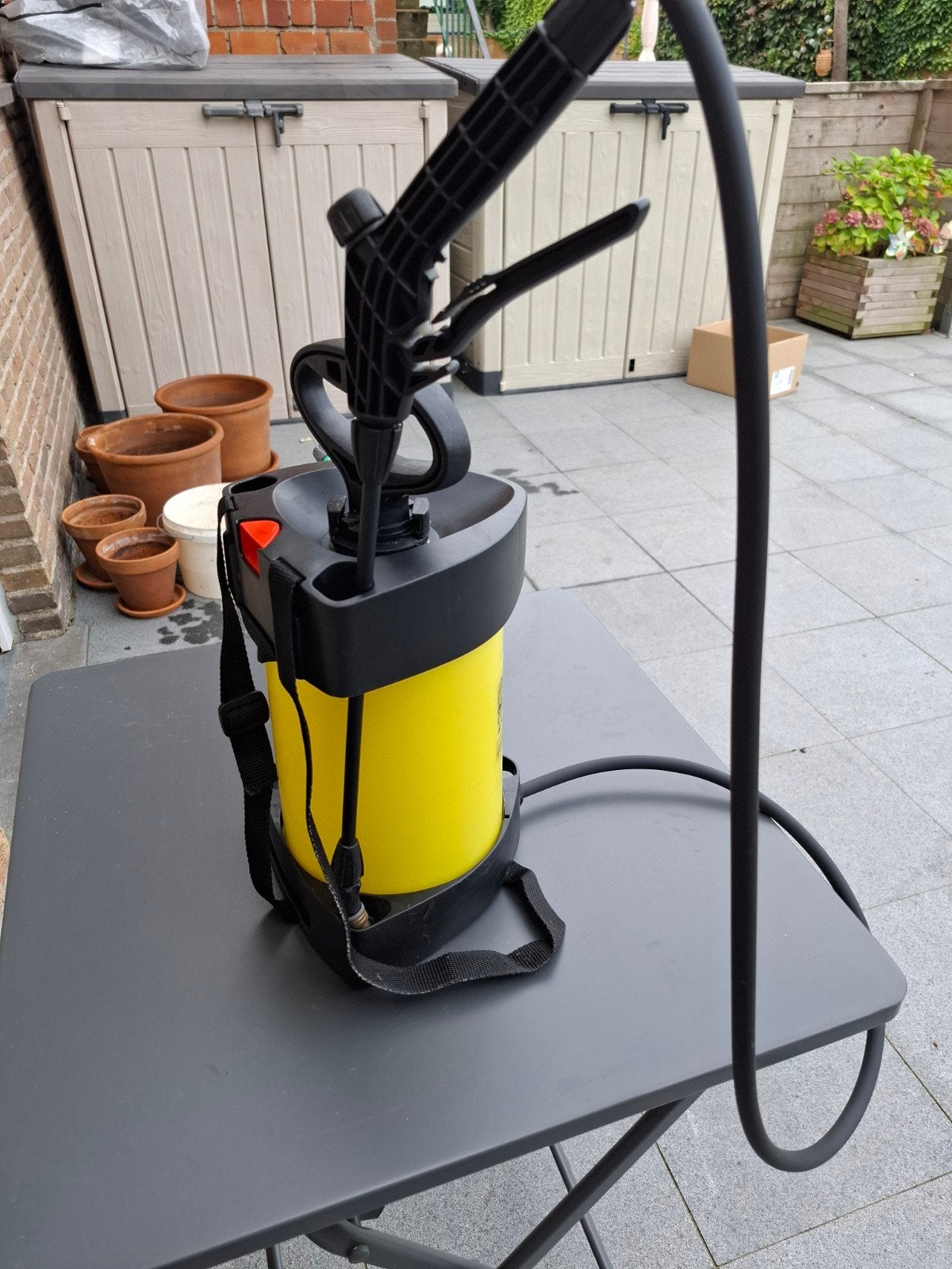 druksproeier 3 liter en 1liter sproeier, Bricolage & Construction, Matériel de nettoyage, Enlèvement ou Envoi, Comme neuf, Autres types