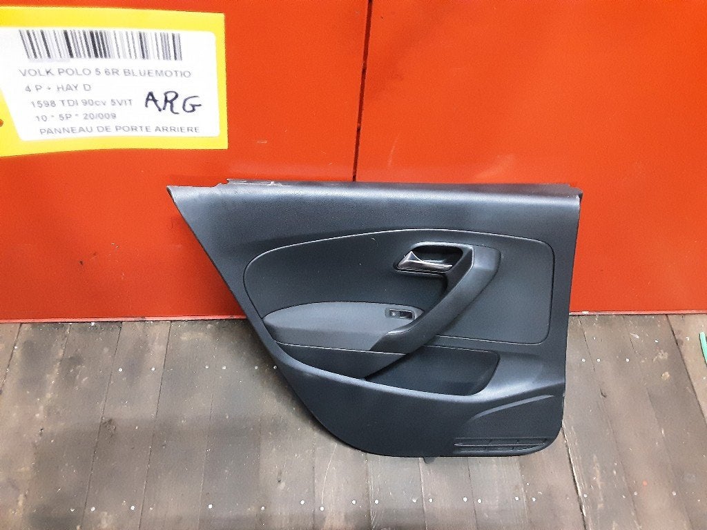 PANNEAU DE PORTE ARRIÈRE GAUCHE Polo V (6R) (6R6867211), Volkswagen, Mevr. I. Hauben, Utilisé, Rue de l'Espoir 34 34
4030  GRIVEGNÉE, BE