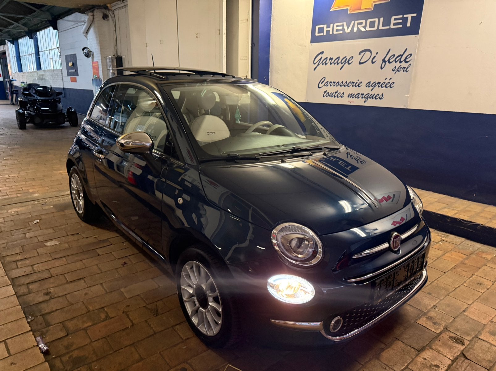 Fiat 500 1.2i 2018 panoramadak GPS Airco, Auto's, Fiat, Voorwielaandrijving, 4 zetels, Stof, Euro 6