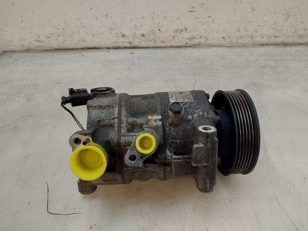 AIRCO POMP Skoda Fabia III Combi (NJ5) (01-2014/12-2022), Gebruikt, Info@skoda-auto.de, Skoda, Max-Planck-Straße  3-5
64331  Weiterstadt, DE