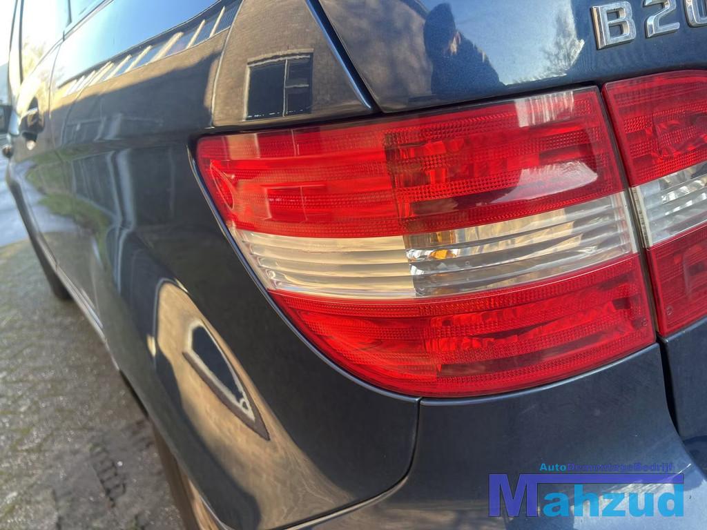 MERCEDES B KLASSE W245 links buiten achterlicht 2005-2011, Auto-onderdelen, Gebruikt, Mercedes-Benz AG, Mercedes-Benz, Mercedesstrasse 120
70372  Stuttgart, DE