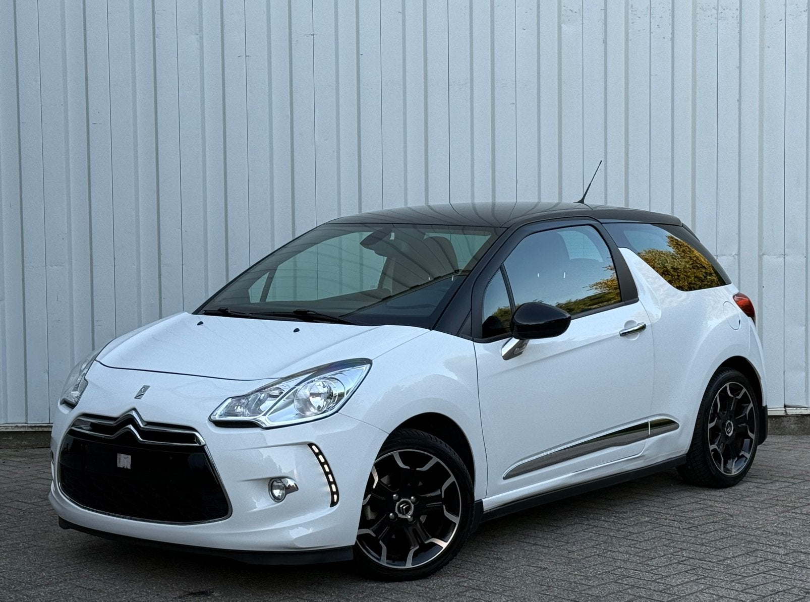 - Citroen DS3 - 1.6 Benzine - 09/2012 - 101.000km - Navi -, Auto's, Voorwielaandrijving, Stof, Zwart, 4 cilinders