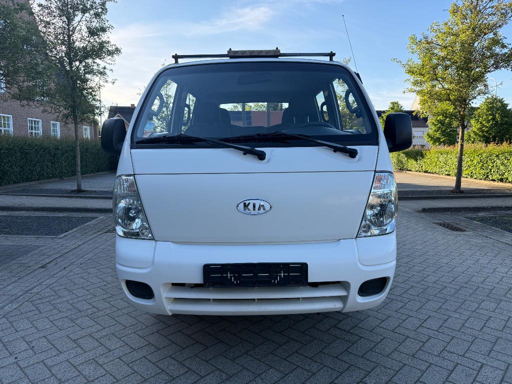 Kia Frontier Doble Cabina met weinig km, Autos, Kia, 100 kW, Autres modèles, Achat, 4 portes