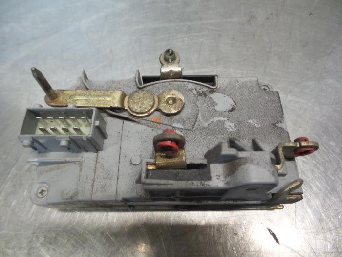 Serrure portière mécanique 2portes gauche d'un Peugeot Exp, -, 3 mois de garantie, Utilisé, -