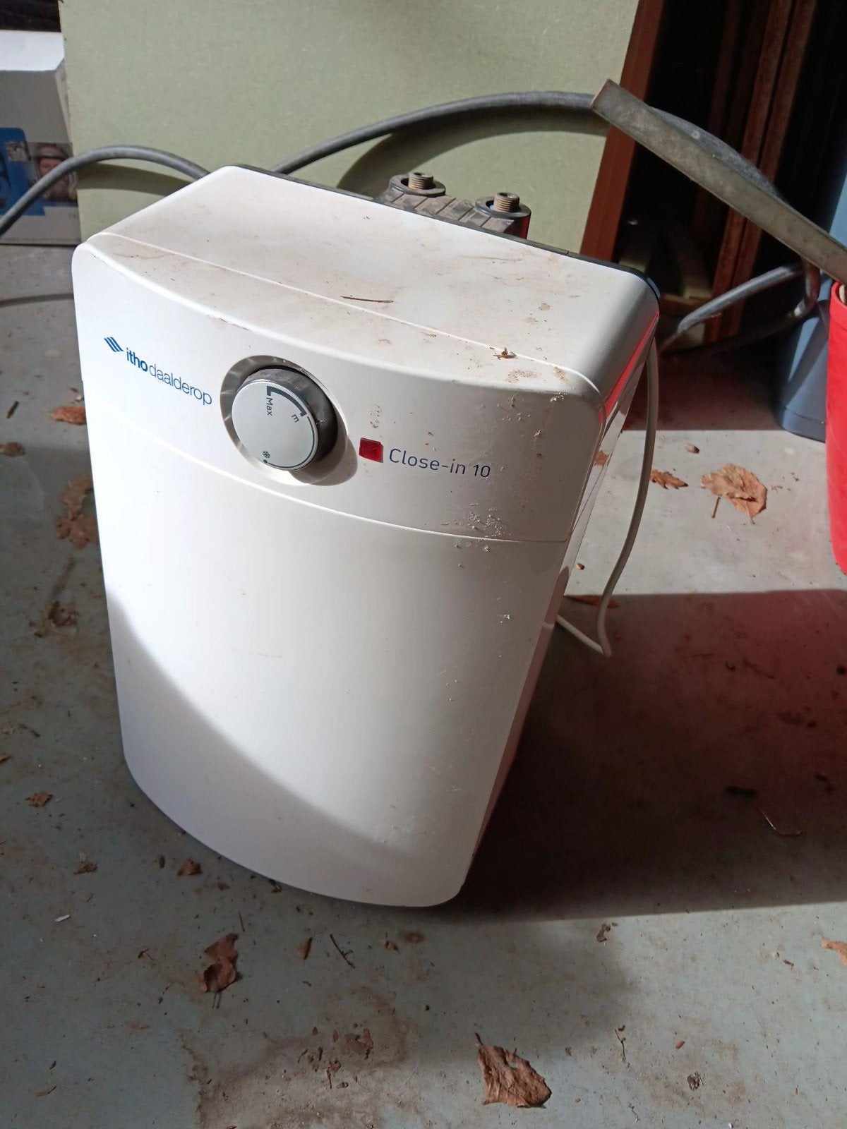 Itho daalderop elektrische boiler 10l 2200w, Doe-het-zelf en Bouw, Minder dan 20 liter, Ophalen, Gebruikt, Boiler