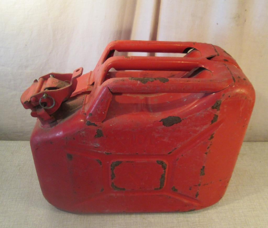 Oude metalen Jerrycan - 10 liter, Ophalen of Verzenden