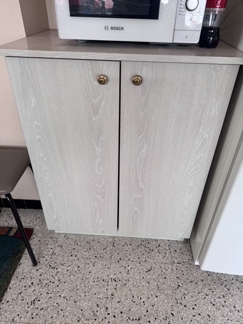 armoire latérale pour four à micro-ondes - gratuit, Enlèvement, Utilisé
