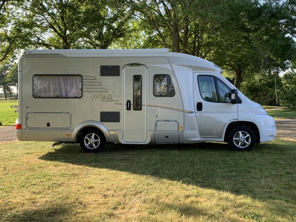 Hymer Gold Edition 654 SL, Caravans en Kamperen, Standaard zit, Ringverwarming, Fiat, 6 tot 7 meter