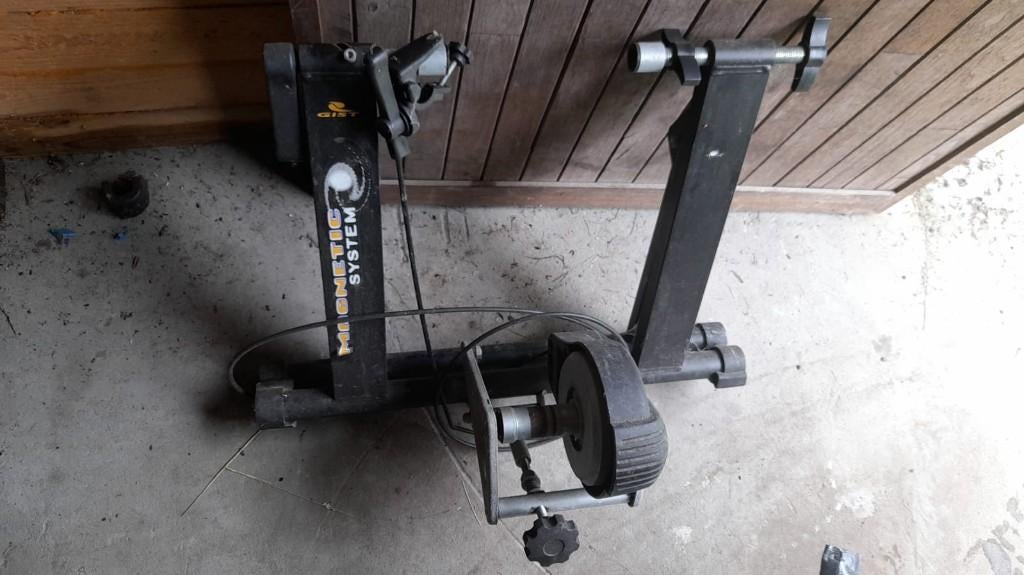 Rollen Magnetic systeem " Gist " voor binnen huis ., Ophalen, Gebruikt, Racefiets, Gist