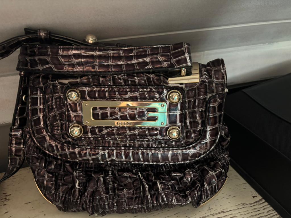 SAC À MAIN GUESS À VENDRE, Enlèvement, Comme neuf