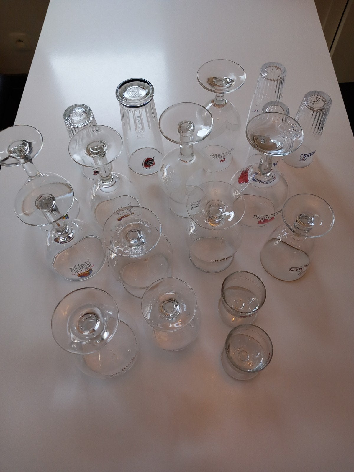 Lot van 16 bierglazen + 2 borrelglaasjes, Ophalen, Gebruikt, Bierglas