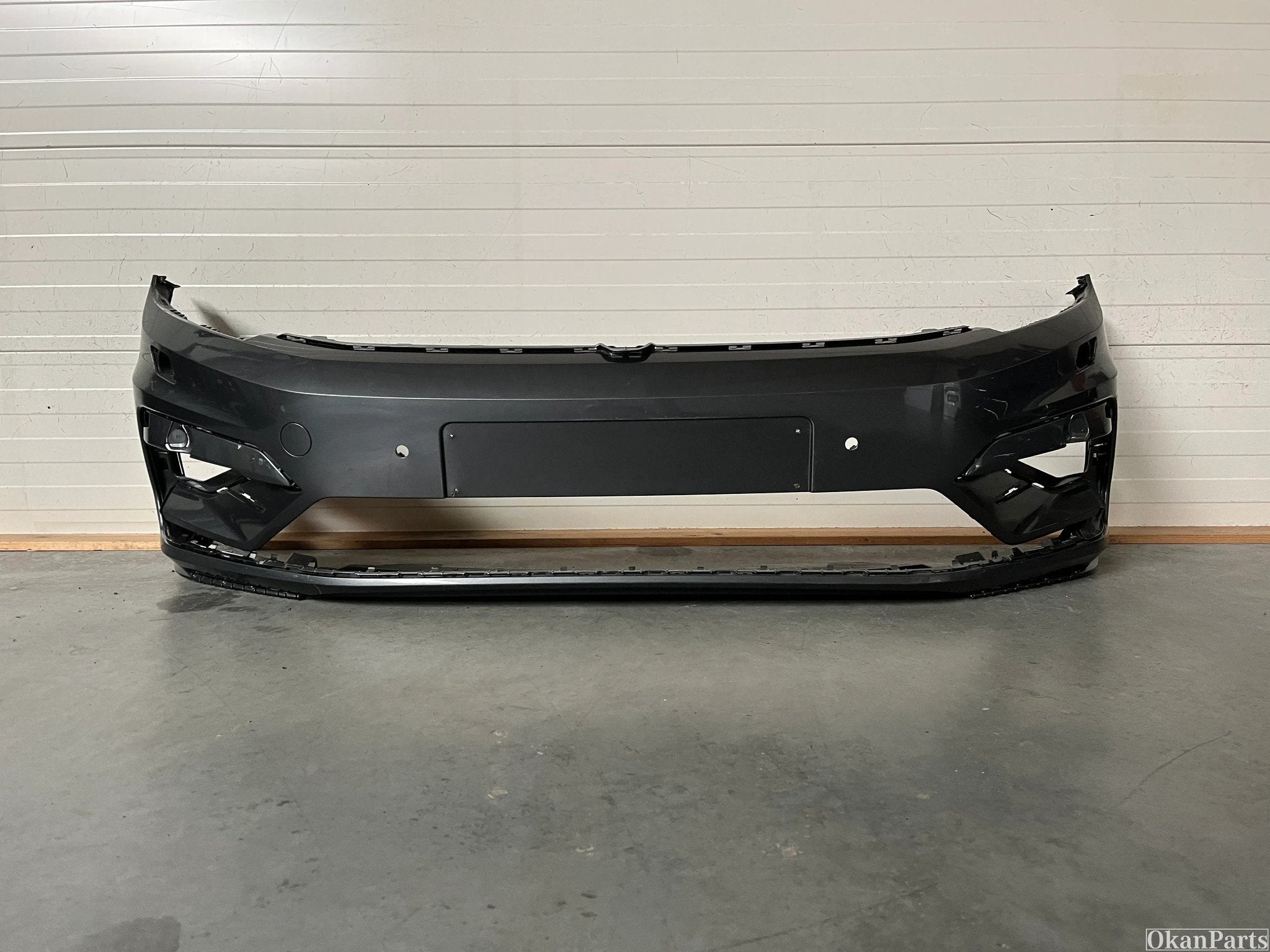 Volkswagen Touran 5TA R-line Pare-chocs Avant 5TA807221, Utilisé, Avant, Volkswagen, Pare-chocs