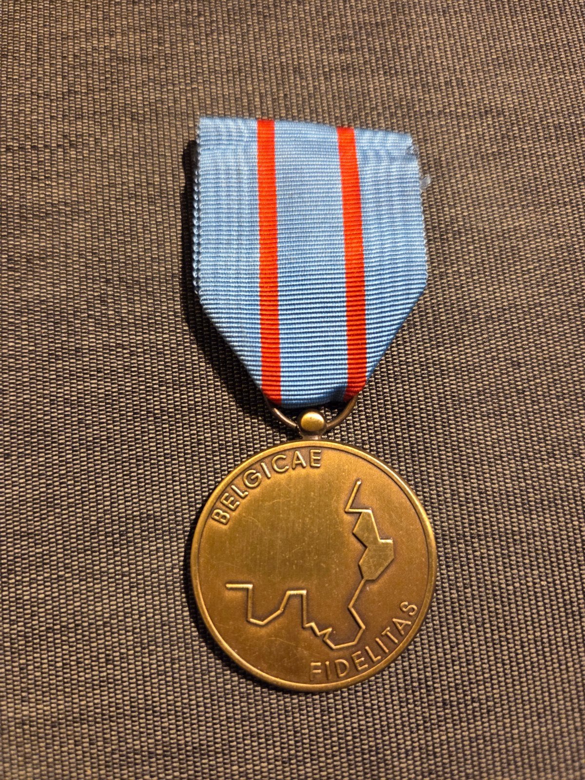 Medaille weerstand, Verzenden
