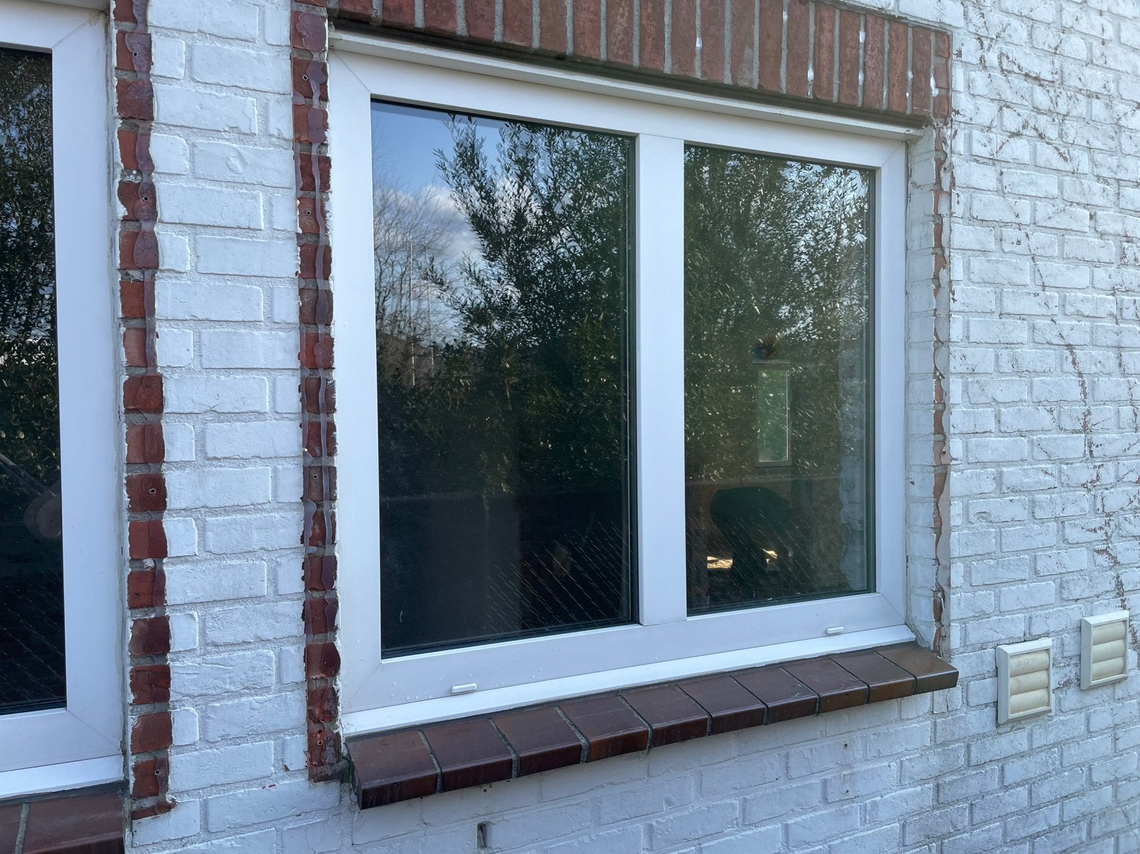 2 PVC ramen, Doe-het-zelf en Bouw, Raamkozijnen en Schuifdeuren, Kunststof, Gebruikt, Raamkozijn, Inclusief glas
