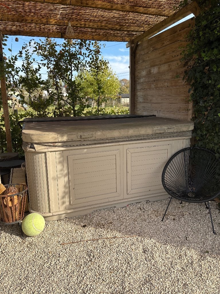Jacuzzi, Jardin & Terrasse, Enlèvement, Utilisé, Couverture, Fixé