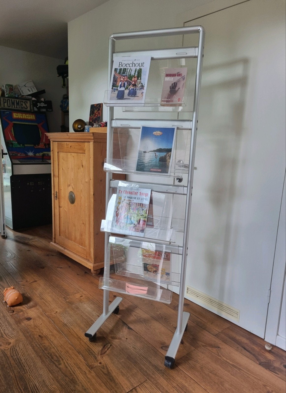 Étagère à revues/livres, Animaux & Accessoires, Enlèvement
