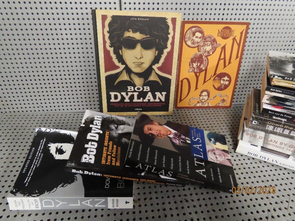 Verzameling Boeken over Bob Dylan jaren '70 tot recent, Boeken, Ophalen of Verzenden, Gelezen, Artiest, Diverse auteurs