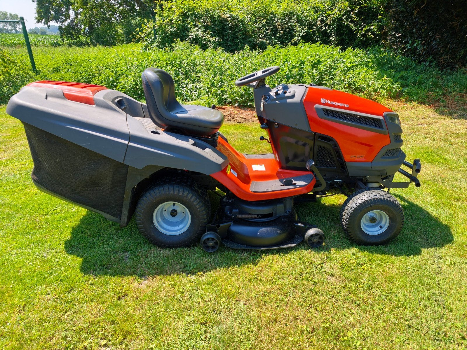 Tracteur tondeuse Husqvarna CTH224t Kawasaki hydrostatic, Jardin & Terrasse, Tondeuses autoportées, Comme neuf, 90 à 120 cm, Démarrage électrique