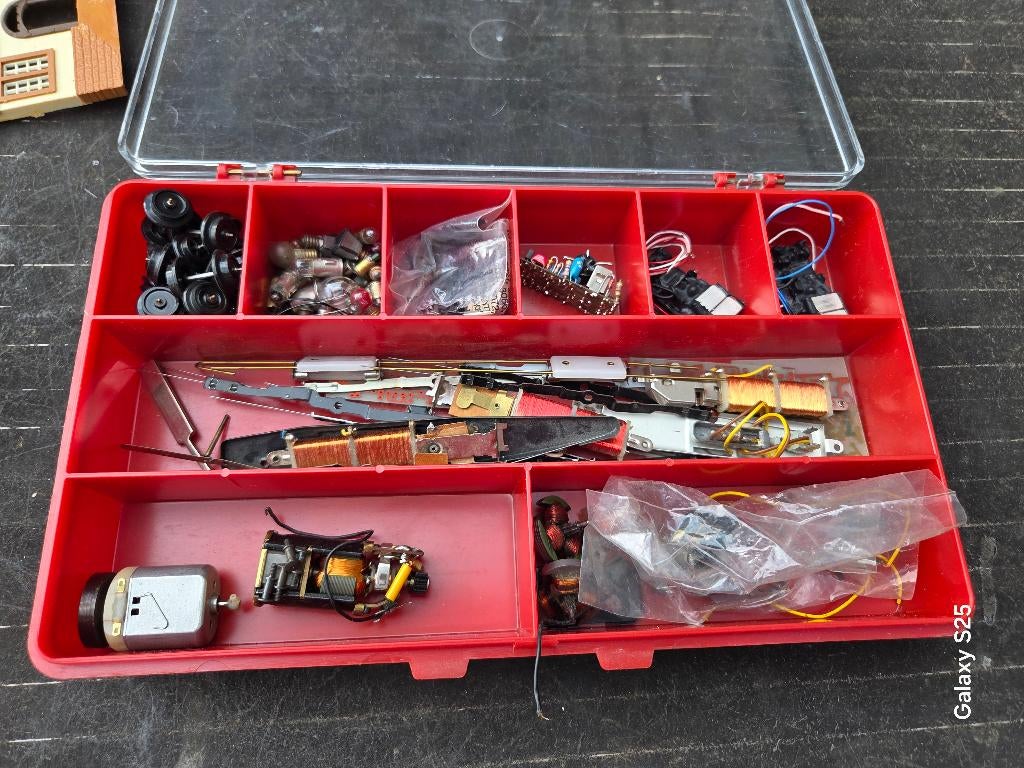 LOT MÄRKLIN +AMPOULES+ROUES+BOBINE, Autres marques, Transformateur ou Alimentation, Utilisé, Courant continu ou Courant alternatif